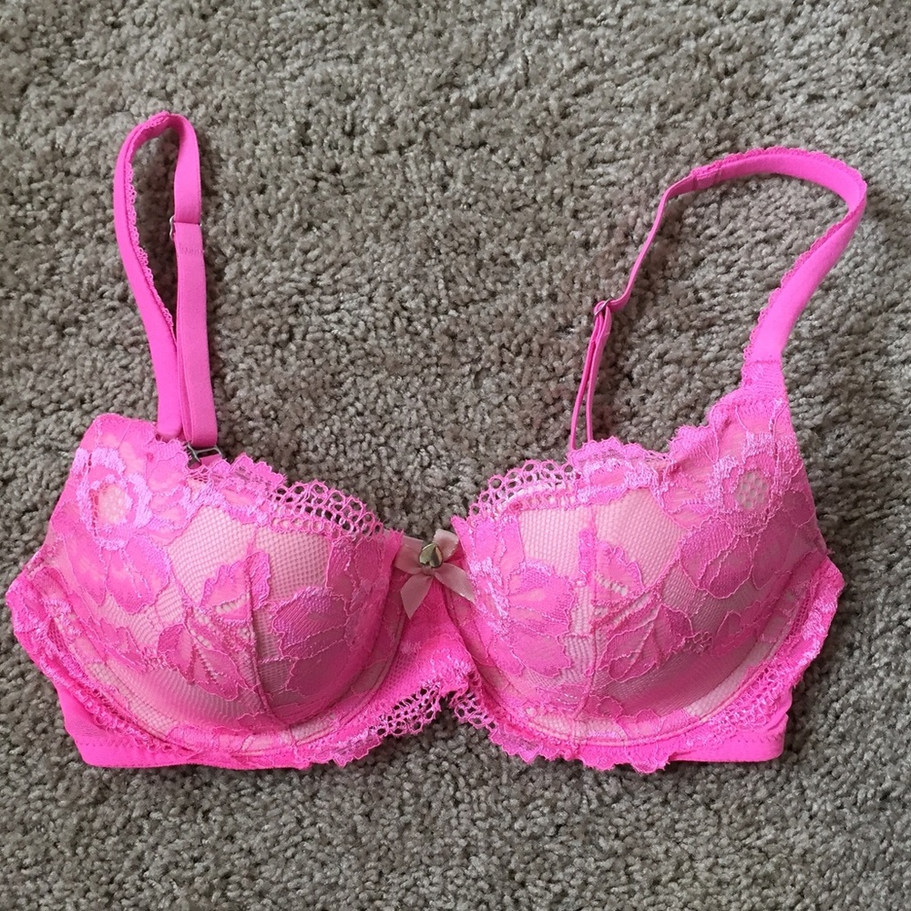 NWT Pink Lace Bra